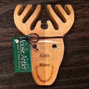 NWT Alaska Jack’s Moose Antler Salad & Pasta Servers